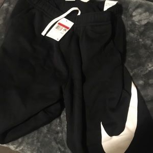 Nike xl sweat shorts with back pocket